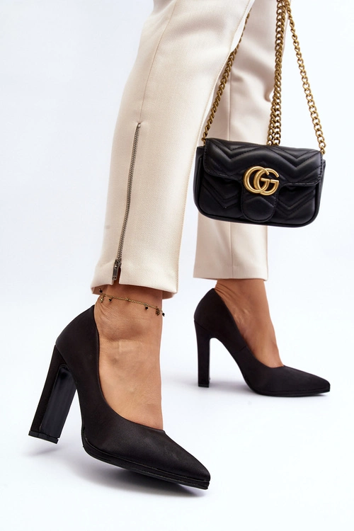 Czółenka Na Słupku Czarne Piatti