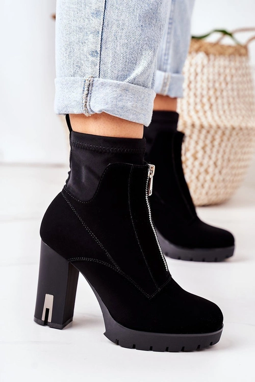 Ocieplane Botki Na Słupku Czarne Wonder Woman