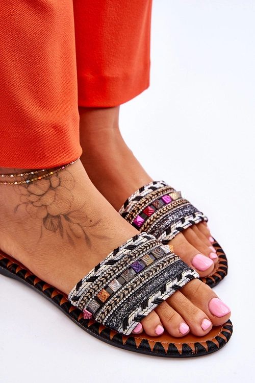 Damskie Zdobione Klapki Czarne Bellisa