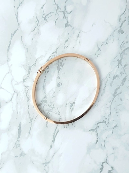 Damska Bransoleta Stalowa Z Czterema Cyrkoniami Różowe Złoto Avior