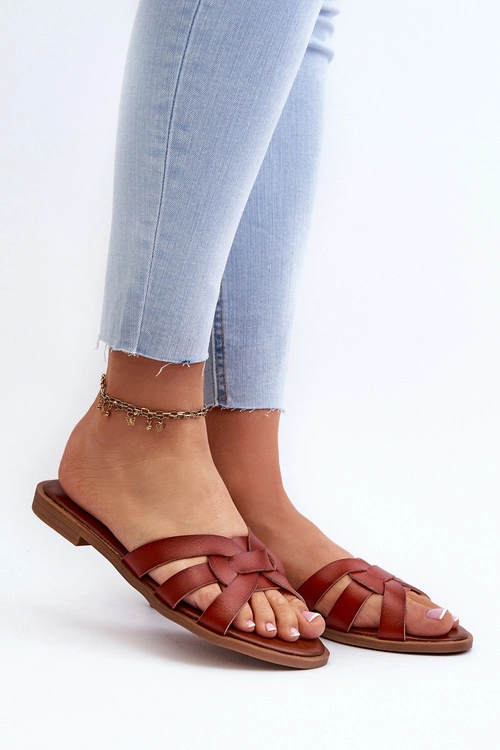 Damskie Klapki Na Płaskim Obcasie Z Eko Skóry Brązowe Rosalini