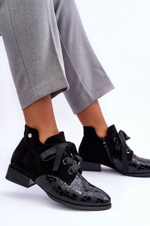 Damskie Półbuty Na Płaskim Obcasie Z Wiązaniem Czarne Meroni - Zamsz