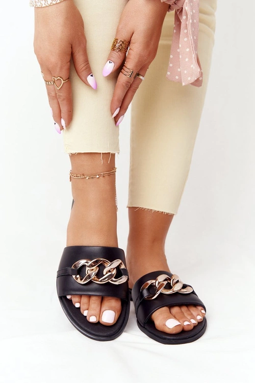 Skórzane Klapki Z Łańcuszkiem Nicole 2652 Czarne