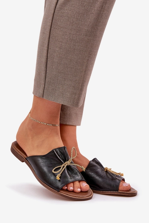 Skórzane Płaskie Eleganckie Klapki Z Kokardką Lewski 3572 Czarne