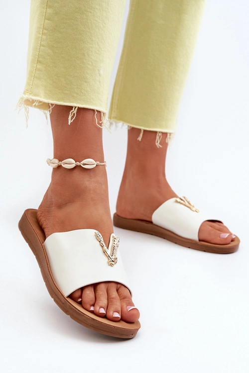 Klapki Damskie Na Płaskiej Podeszwie Z Ozdobą Eko Skórzane Białe Makia