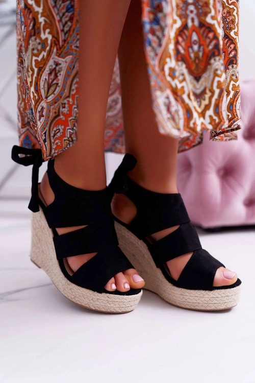 Sandały Damskie Na Koturnie Czarne Yenga