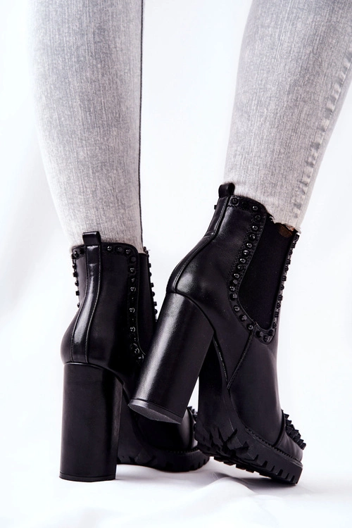 Botki Na Wysokim Obcasie Z Dżetami Czarne Lisana