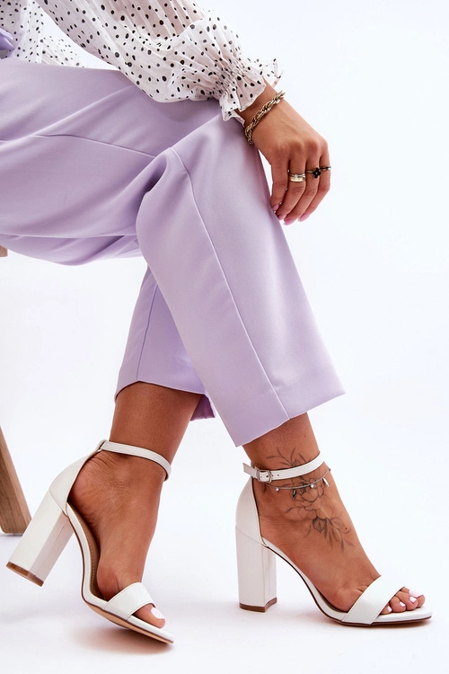 Sandały Na Obcasie Białe Individual