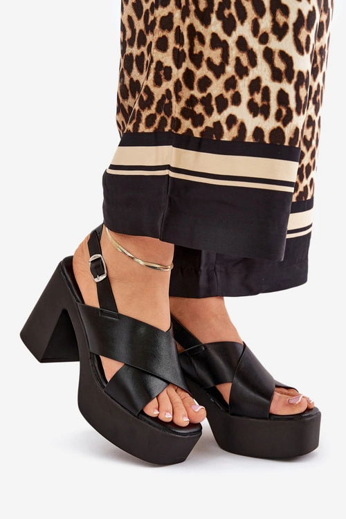Sandały Damskie Na Słupku I Platformie Z Eko Skóry Czarne Annavin