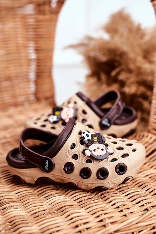 Klapki Dziecięce Piankowe Kroksy Brązowe Małpka Footballer