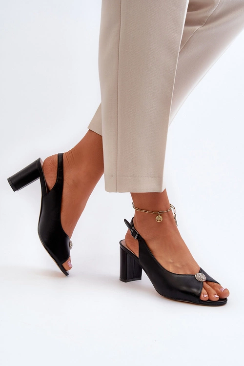 Eleganckie Sandały Na Słupku Z Ozdobą Czarne Trasea