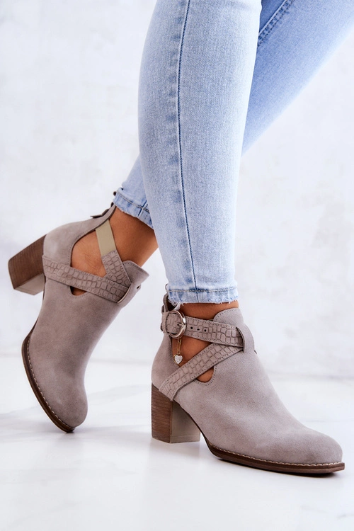 Skórzane Botki Z Wycięciem Na Słupku Szare Axelle