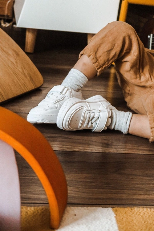 Dziecięce Sportowe Buty Na Rzep Białe Airy