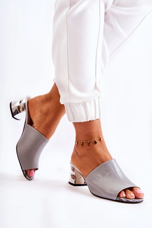 Skórzane Klapki Damskie Na Obcasie Szare Perry