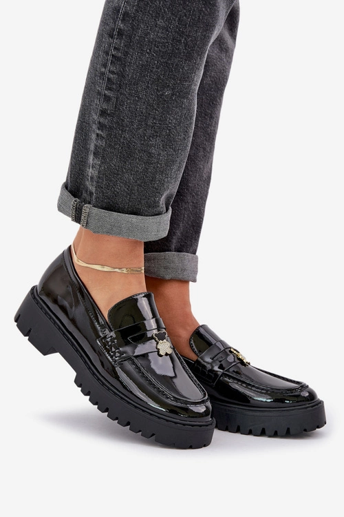 Lakierowane Mokasyny Damskie Z Przypinką Miś Czarne Wulinea