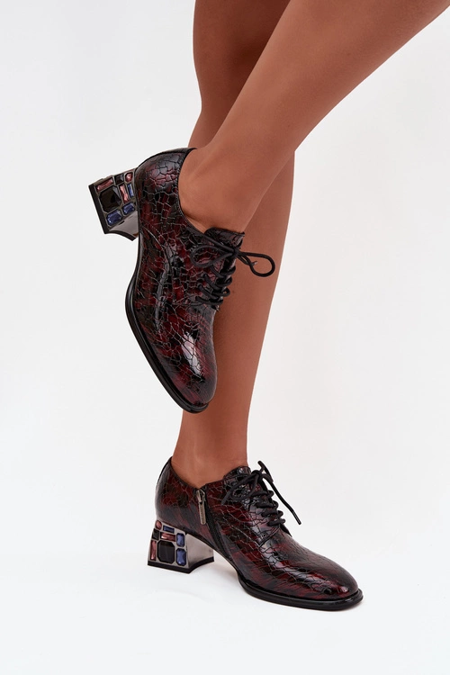 Skórzane Lakierowane Półbuty Damskie Na Obcasie Z Kryształkami Artiker 57C0073 Bordowe