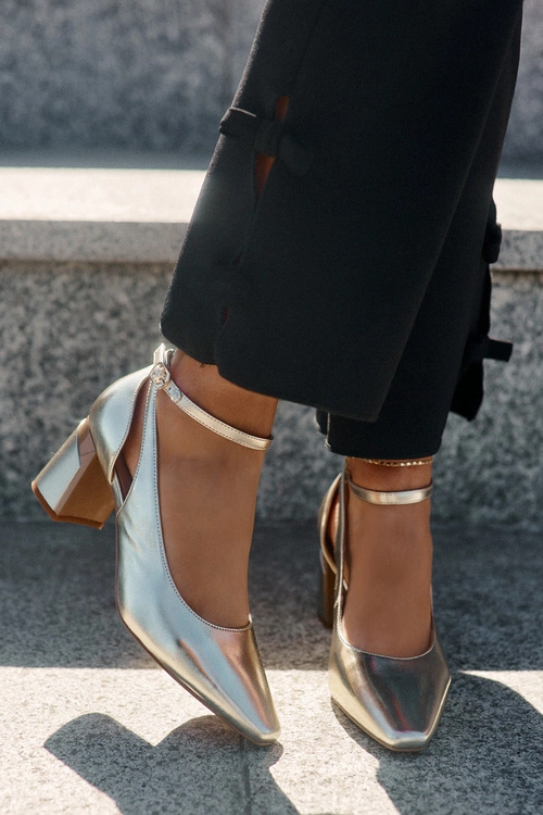 Skórzane Czółenka Na Słupku Maciejka K6816-25 Złote