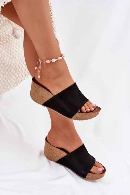 Zazoo 40311 Zamszowe Klapki Damskie Na Korkowym Koturnie Czarne