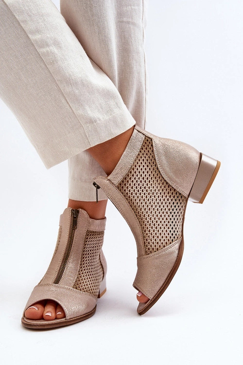 Skórzane Botki Damskie Na Płaskim Obcasie Z Odkrytymi Palcami Maciejka 06413-25 Złote