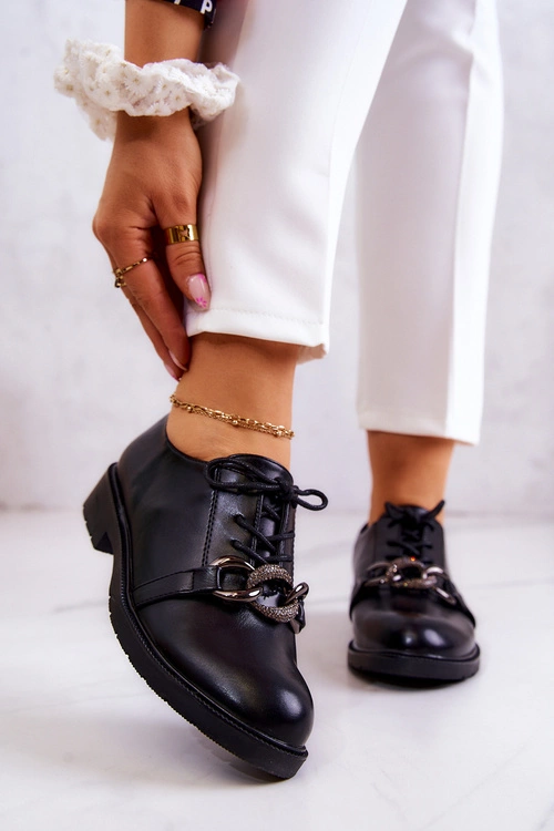 Skórzane Półbuty Wiązane Z Ozdobą Czarne Larosa