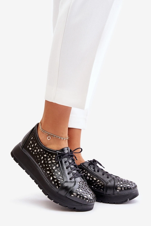 Zazoo 2973 Skórzane Półbuty Na Platformie Z Ażurowym Wzorem Czarne