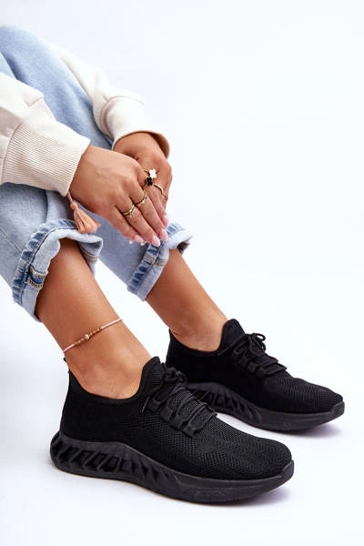 Damskie Wsuwane Materiałowe Sneakersy Czarne Venett