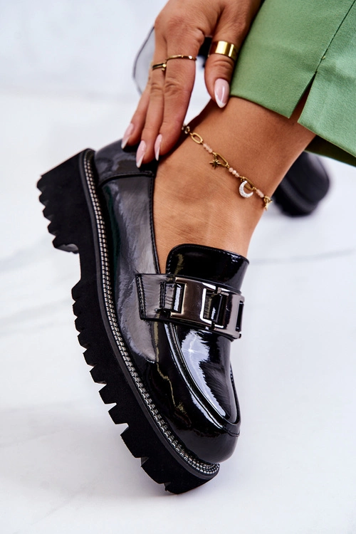 Lakierowane Skórzane Półbuty Czarne Corine