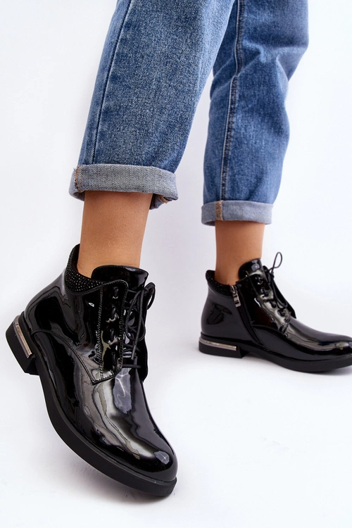 Damskie Półbuty Lakierowane Na Płaskim Obcasie Lu Boo Czarne