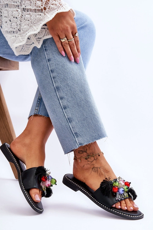 Klapki Z Ozdobnymi Koralikami S.Barski KV-2775-47 Czarne