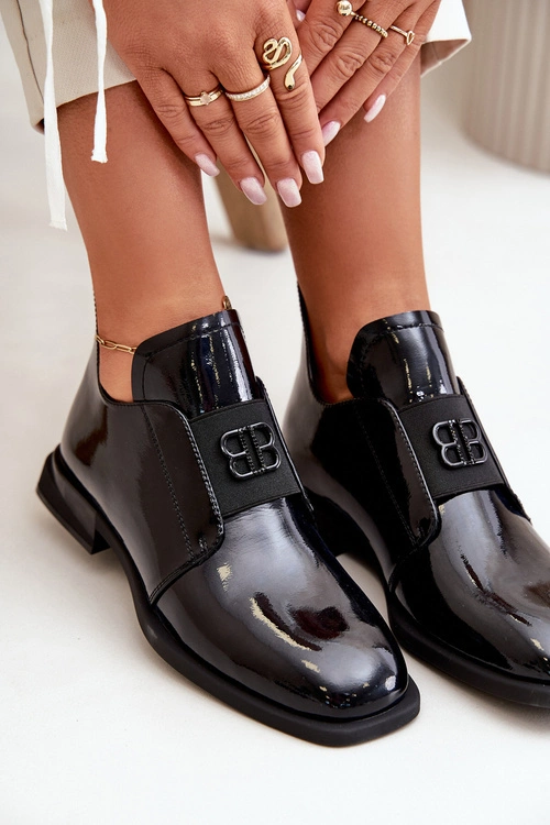 Lakierowane Półbuty Damskie Wsuwane Ze Skóry Naturalnej Czarne Vinceza 91120