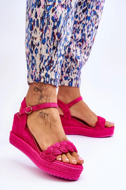 Klasyczne Zamszowe Sandały Na Koturnie Fuksja Denisse