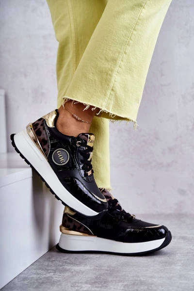 Damskie Buty Sportowe Na Koturnie GOE KK2N4085 Czarne