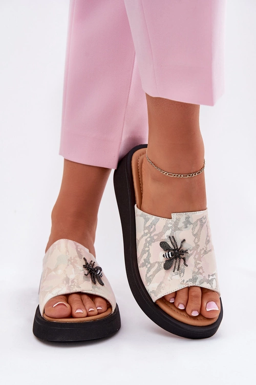 Skórzane Klapki Damskie Z Broszką Vinceza 66752 Beżowe