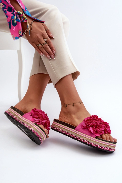 Klapki Damskie Na Platformie Ozdobione Kwiatkami Fuksja Nodina