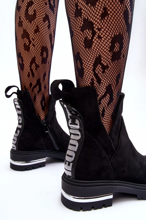 Zamszowe Botki Na Płaskim Obcasie Z Wycięciami Czarne Lamedella