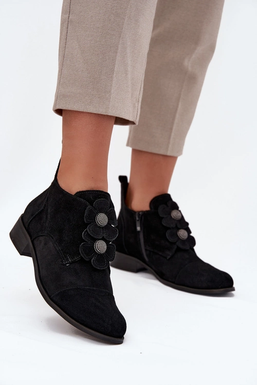 Zamszowe Półbuty Damskie Z Ozdobnymi Kwiatkami Zazoo 3080 Czarne