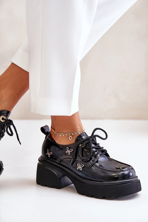 Lakierowane Półbuty Damskie Z Ozdobami Skóra Naturalna Artiker 55C0419 Czarne