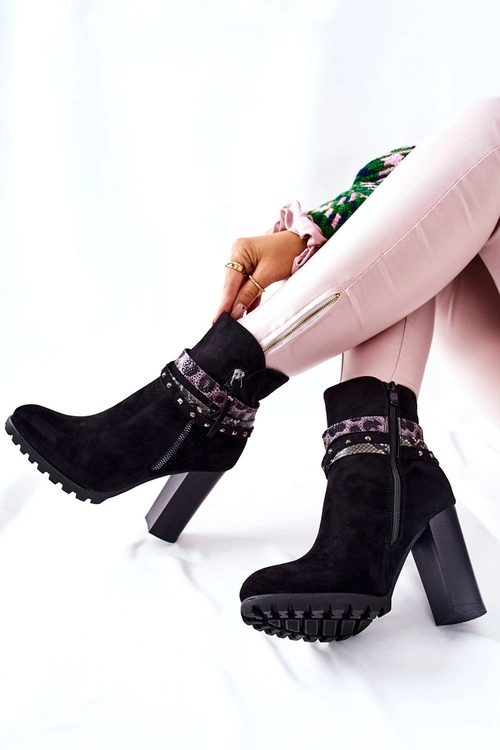 Zamszowe Botki Na Wysokim Słupku Czarne Besis