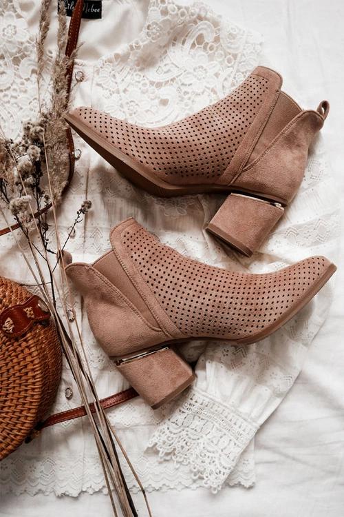Zamszowe Botki Kowbojki Ażurowe Ciemnobeżowe Helloni