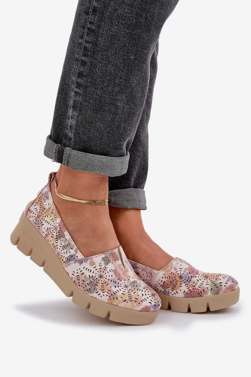 Półbuty Damskie Z Ażurowym Wzorem Na Koturnie Multikolor Lisvia