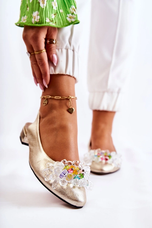 Skórzane Baleriny Na Obcasie Z Ozdobą Złote Elenie