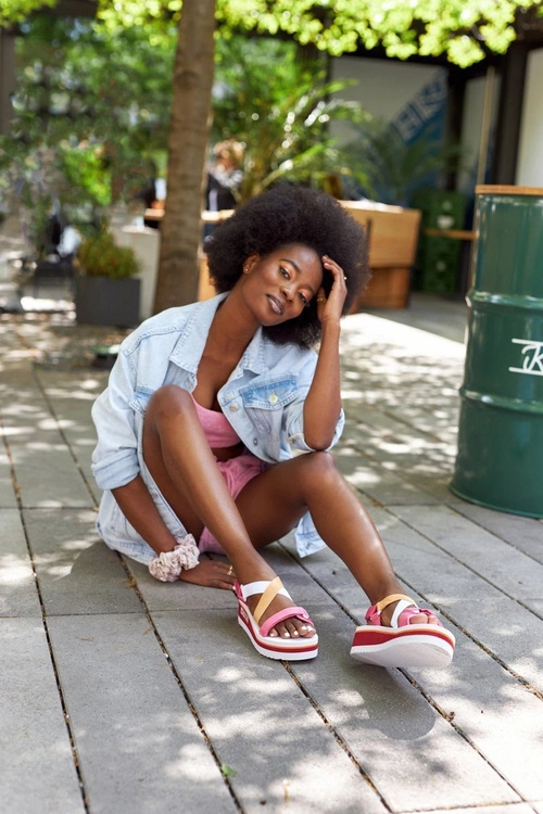 Piankowe Sandały Na Koturnie Big Star HH274A083 Różowe