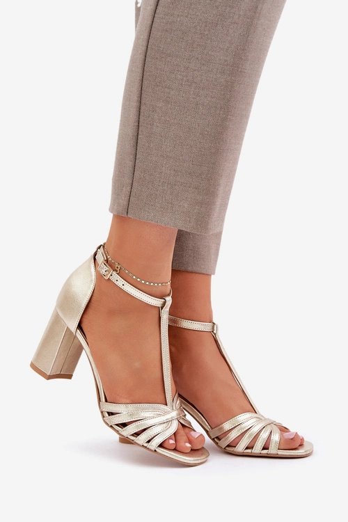 Sandały Z Naturalnej Skóry Na Słupku Laura Messi 2766