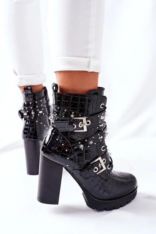 Botki Na Słupku Czarne Lakierowane Krokodyl Wombridge