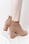Zamszowe Botki Na Słupku Z Wycięciem Exquisite 1243 Beżowe
