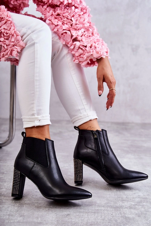 Eleganckie Botki Na Słupku Z Dżetami Czarne Elinor