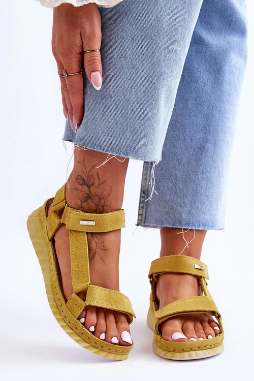 Zamszowe Sandały Na Rzep Big Star LL276013 Żółte