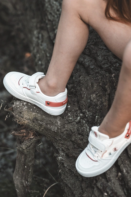 Dziecięce Buty Sportowe Big Star JJ374082 Białe