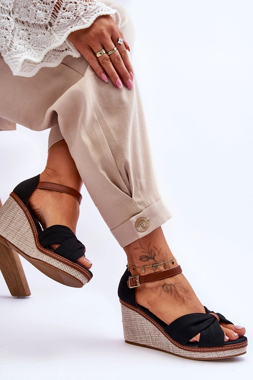 Sandały Damskie Na Koturnie Czarne Daphne