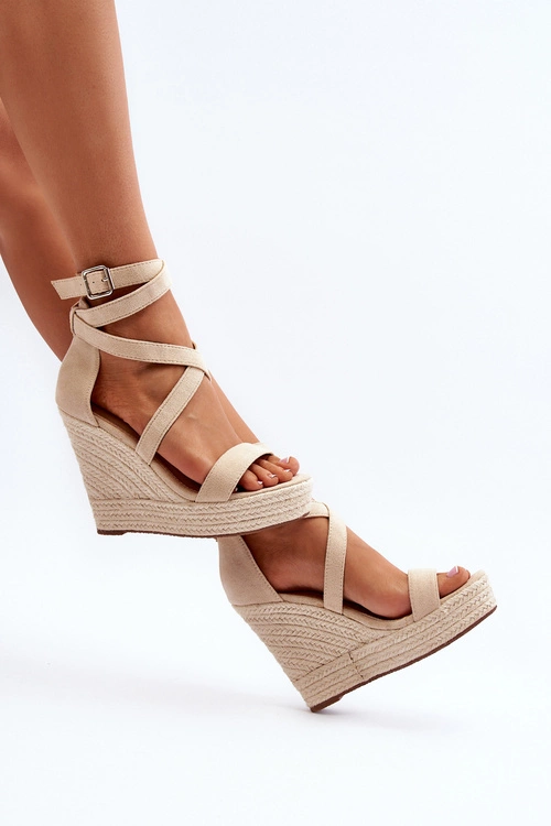 Sandały Na Koturnie Z Plecionką Beżowe Salthe